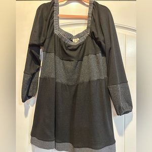 POL brand. Size large.